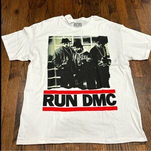 RUN DMC MENS UNISEX LARGE NWT WHITE RED BLACK CLASSIC GRAPHIC TEE 100% COTTON